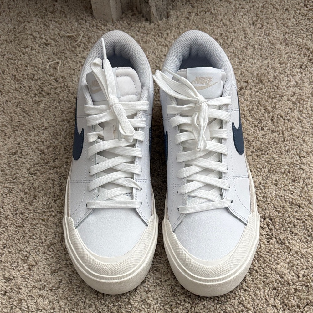 Nike Classic White and Navy Sneakers